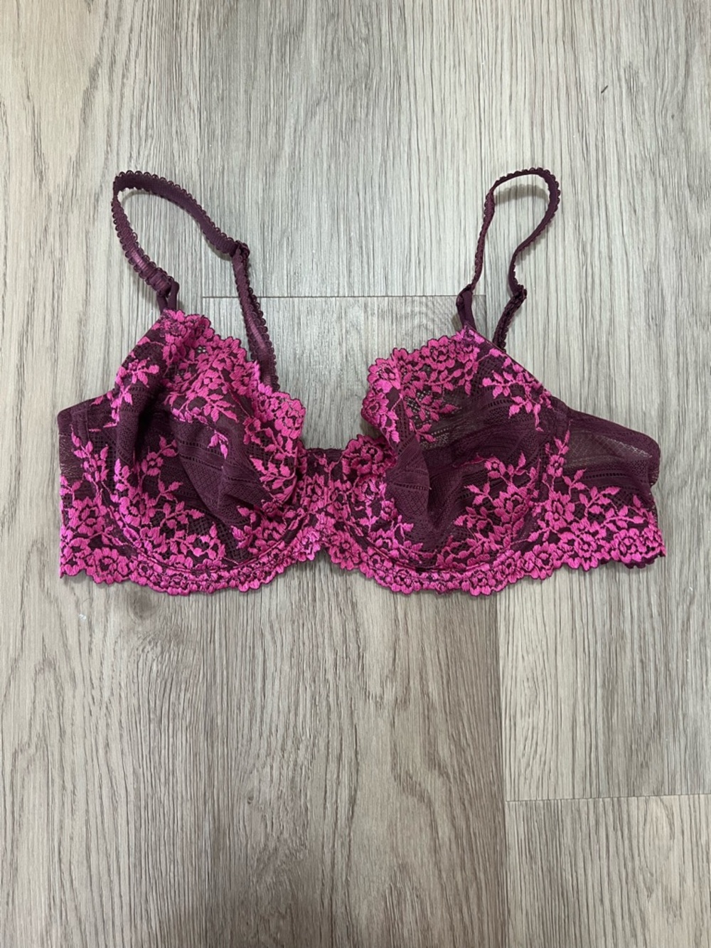 Wacoal Embrace Lace Underwire Bra Size 36C Style 65191